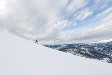 the lone traveler in the mountains