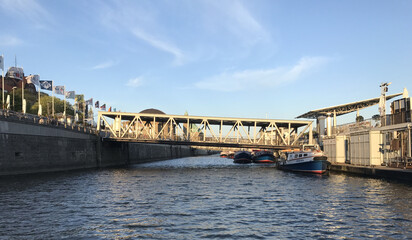Fototapeta premium Hamburg Hafen Elbe
