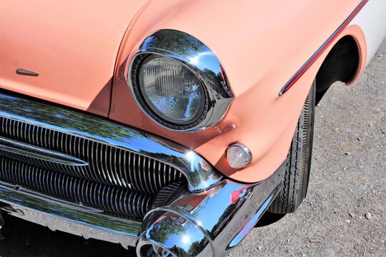 An image of a us classic car, vintage