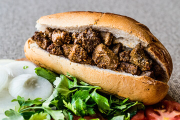 Albanian Liver Sandwich with tomatoes and onions / Arnavut Cigeri