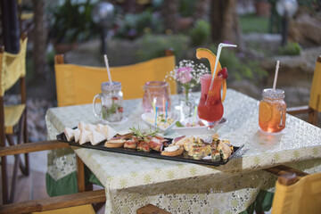 meat, food, gourmet, cheese, delicious, ham, cuisine, appetizer, platter, snack, assortment, meal, italian