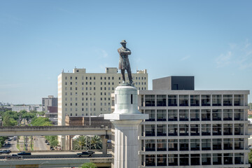 General Lee Statue at Lee Circle 