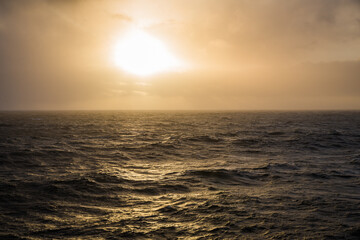 Fototapeta na wymiar Beautiful sunset on the ocean.