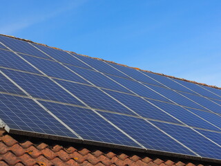 Solaranalge auf Hausdach