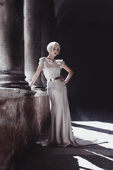 Fototapeta premium portrait of a fashion blonde bride