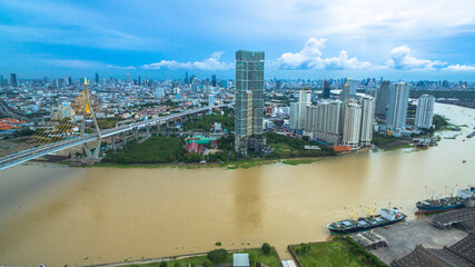 Bhumibol bridge across Cho Phraya river