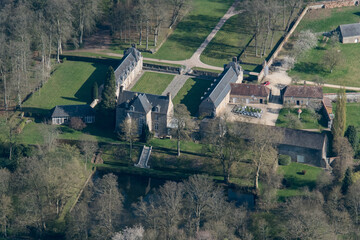 Vue aérienne du château de La Motte Fouquet en France
