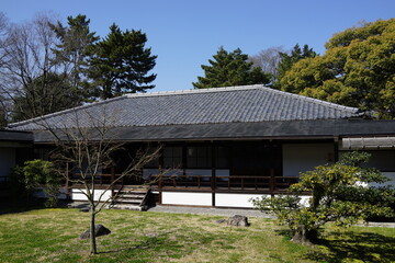 日本庭園　池　苔　京都　日本　庭