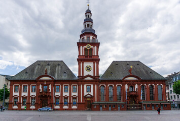 Obraz premium Altes Rathaus und St. Sebastian