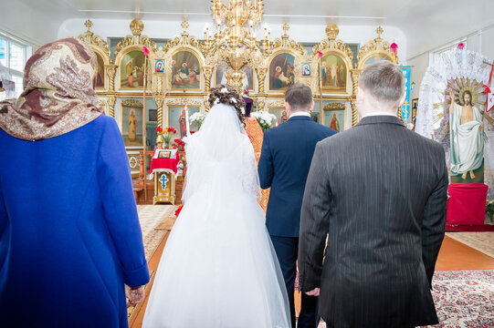 the wedding ceremony in the Orthodox Church