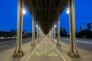Bicycle road. Bir-Hakeim bridge in Paris. 