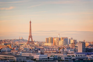 Keuken spatwand met foto Luchtfoto van Parijs met de Eiffeltoren bij zonsondergang, Montmartre op de achtergrond, Frankrijk en Europa stadsreisconcept © Delphotostock