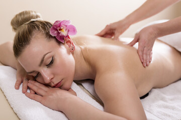 Obraz na płótnie Canvas Relax massage
