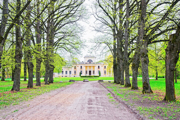 Fototapeta na wymiar Tyshkevich mansion at Traku Voke public park in Vilnius