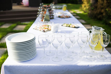 catering is outside on event