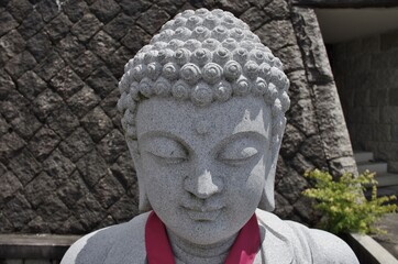日本の寺の仏像の頭