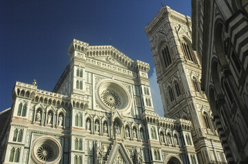 Fototapeta premium The facade of the Florence cathedral