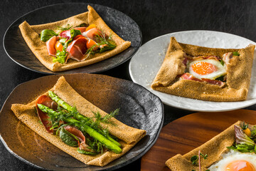 そば粉のクレープ　ガレット　 galette French food