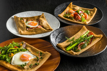 そば粉のクレープ　ガレット　 galette French food