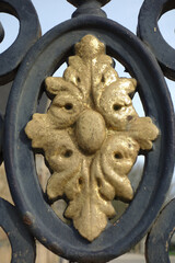 portail doré or