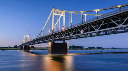 Rheinbrücke Krefeld-Uerdingen - obrazy, fototapety, plakaty