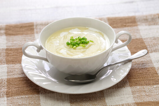 vichyssoise, cold potato soup, american summer cuisine
