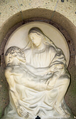 Steintafel Maria mit Jesus