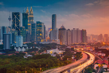 Fototapeta na wymiar Kuala Lumpur. Cityscape image of Kuala Lumpur, Malaysia during sunset. 