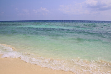 Blue Ocean seen from the beach of Ukulhas, Maldives