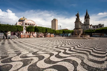 Zelfklevend Fotobehang Manaus city sidewalk with Amazon theatre and church © tacio philip