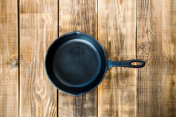 New Cast-iron Frying Pans © manuta