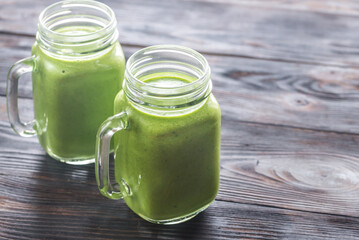 Avocado and spinach smoothies