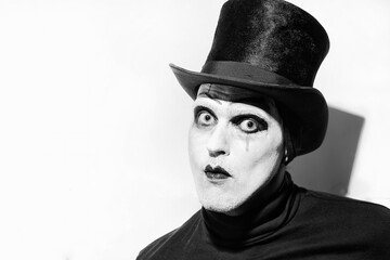 Portrait of a scary angry mime