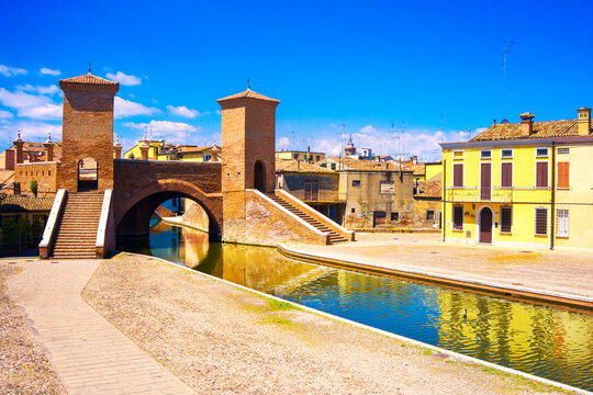 Comacchio, Tre Ponti or Trepponti three way bridge. Ferrara, Emilia Romagna Italy