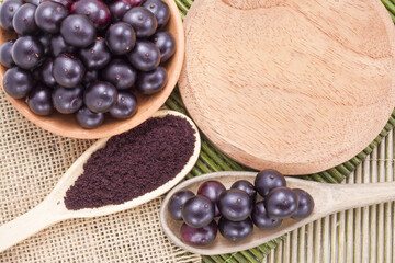 Fruits and acai powder originating from the Amazon  (Euterpe oleracea)