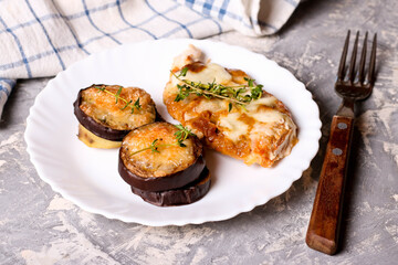 Roast chicken fillet and vegetables