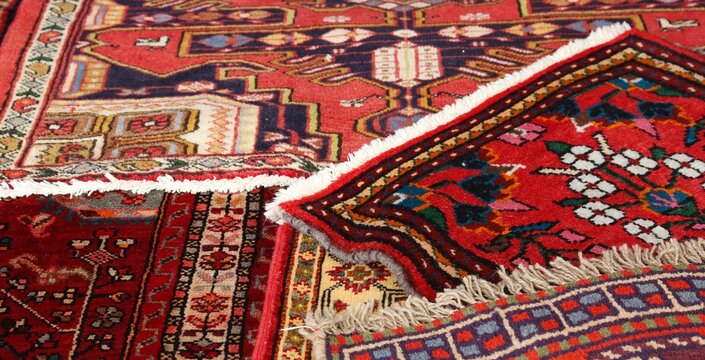 carpets available to be used by people to kneel