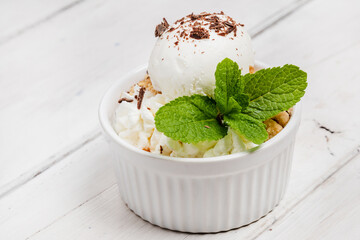 Panakota with ice cream and mint