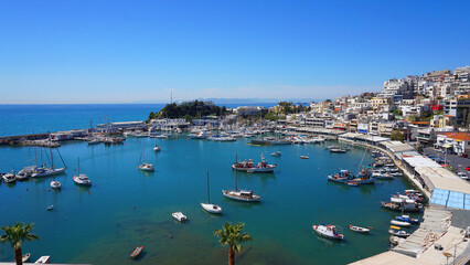 Obraz premium Photo of mikrolimano port on a spring morning, Peiraeus, Attica, Greece