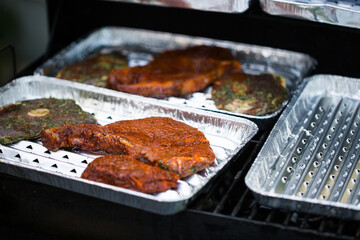 Lende und Lammfleisch auf dem Grill