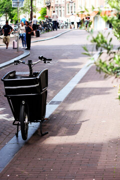 Cargobike bilder – Bläddra bland 2,308 stockfoton, vektorer och videor ...