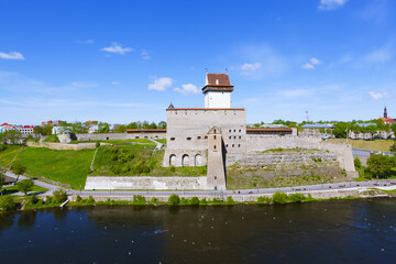 Нарвский замок. Замок Германа. Вид со стены...