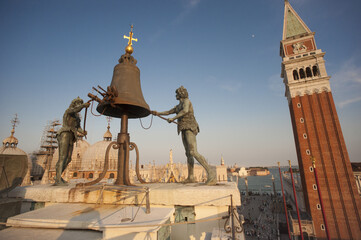 Naklejka na ściany i meble campanile di san marco a venezia