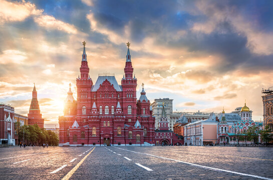 Тучи над Красной Площадью clouds above Red Square
