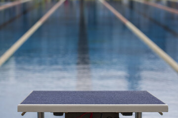 Swimming pool starting block