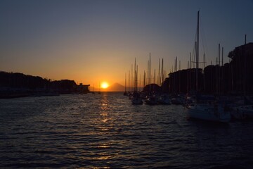 三浦半島諸磯湾の夕陽
