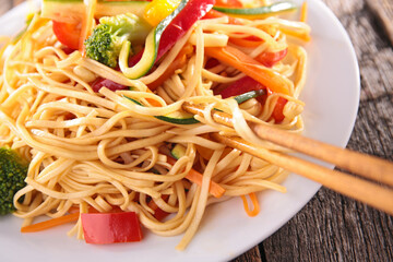 fried chinese noodles and vegetable