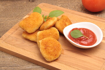 Nuggets chicken tomato basil