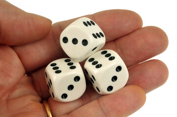 Les dés dans la main