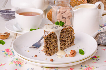 Poppy cake with walnuts and vanilla custard